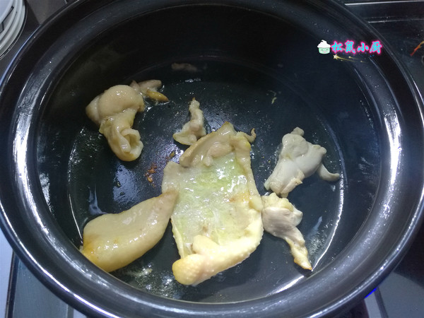 三汁焖锅的做法步骤:4