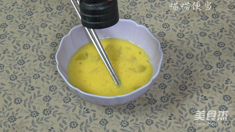 肉末鸡蛋卷的做法步骤:9