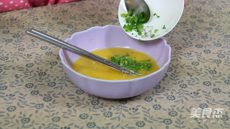 肉末鸡蛋卷的做法步骤:10