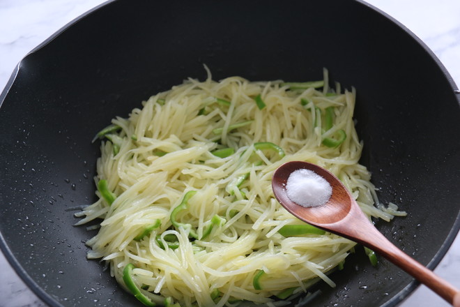 醋溜土豆丝的做法步骤:7