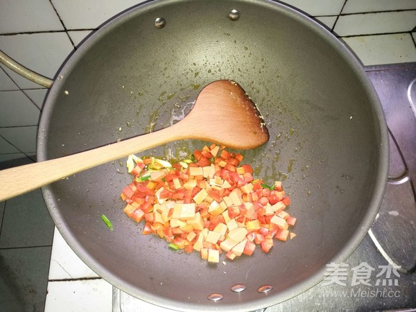 家常蛋炒饭的做法步骤:8