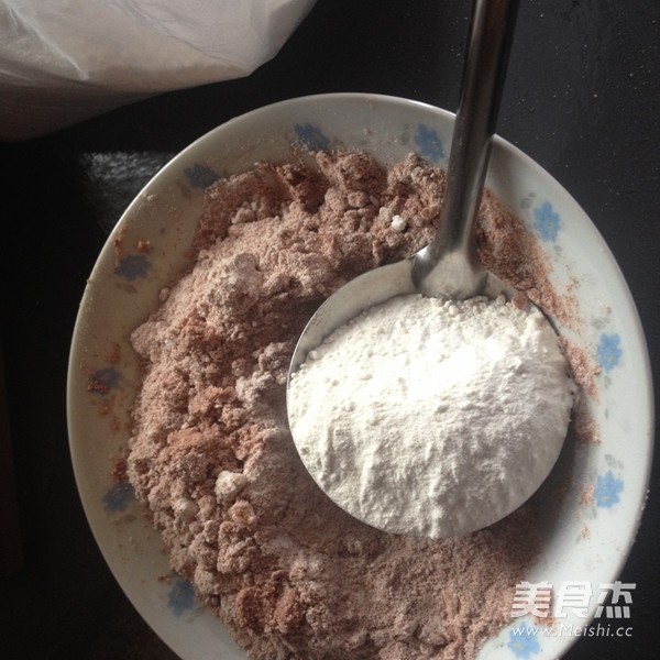 鸡蛋高粱小汤圆的做法步骤:1