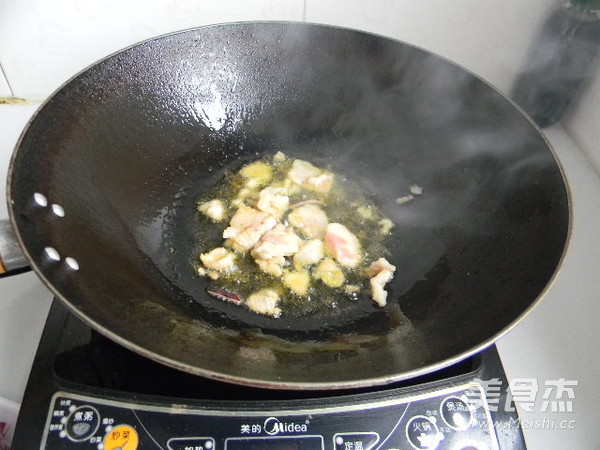芹菜炒豆皮的做法步骤:5