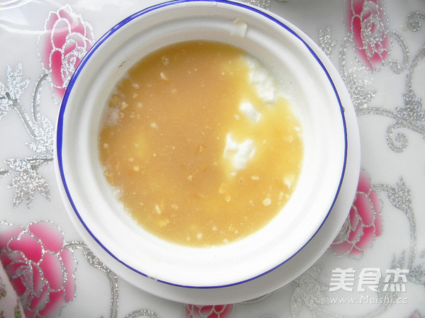 草莓酸奶冻的做法步骤:7