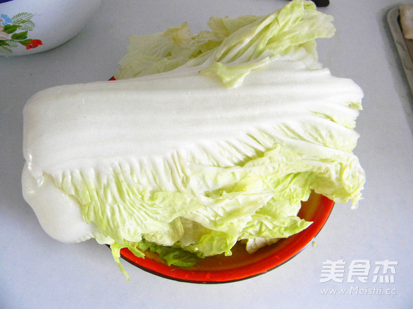 醋熘白菜的做法步骤：1