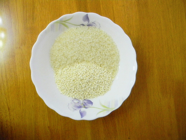 辣白菜饭卷的做法步骤：1