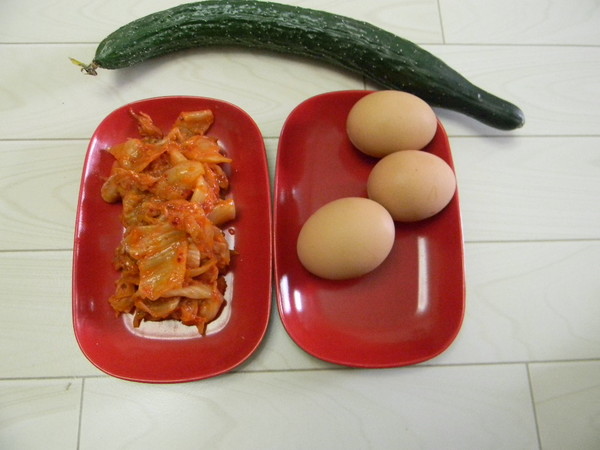 辣白菜饭卷的做法步骤:3