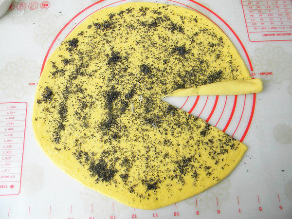 黑芝麻南瓜发面饼的做法步骤:11