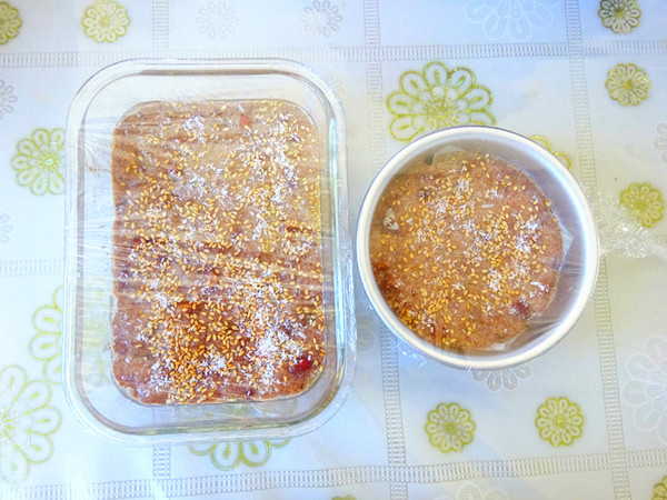 枣香黑全麦鸡蛋糕的做法步骤：8