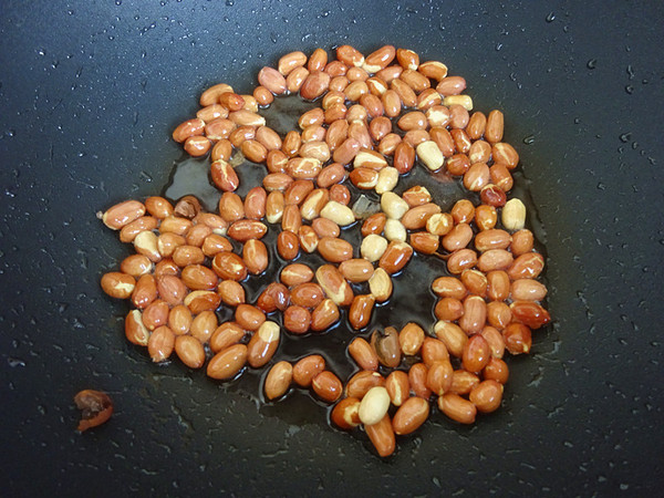 花生仁拌芹菜的做法步骤：4