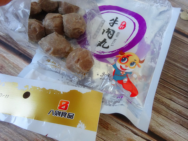 酸辣金汤火锅的做法步骤:4
