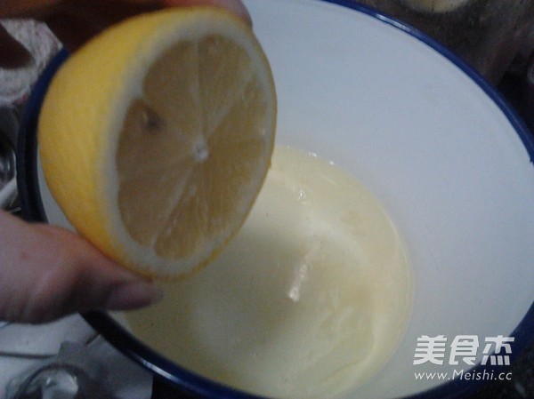 电饭锅蛋糕的做法步骤：2