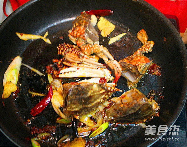 螃蟹虫草海参浓汤锅的做法步骤:7