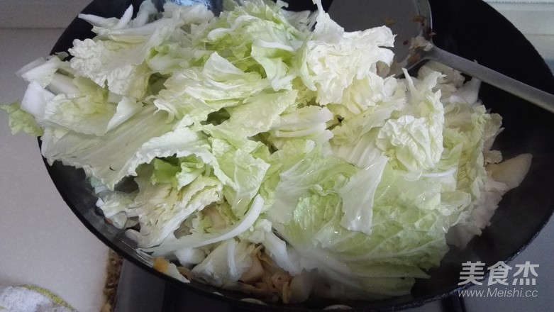五花肉白菜粉丝的做法步骤:5