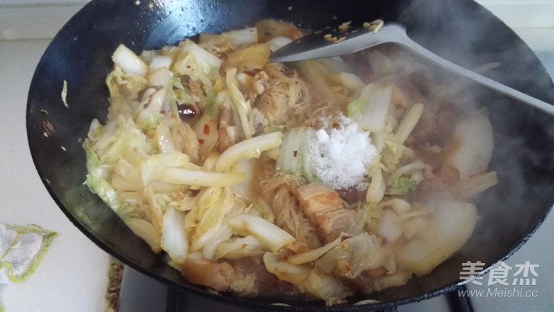 五花肉白菜粉丝的做法步骤:7