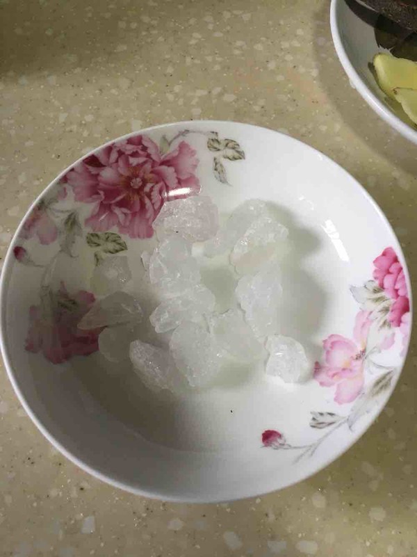 红烧鸡爪的做法步骤：4