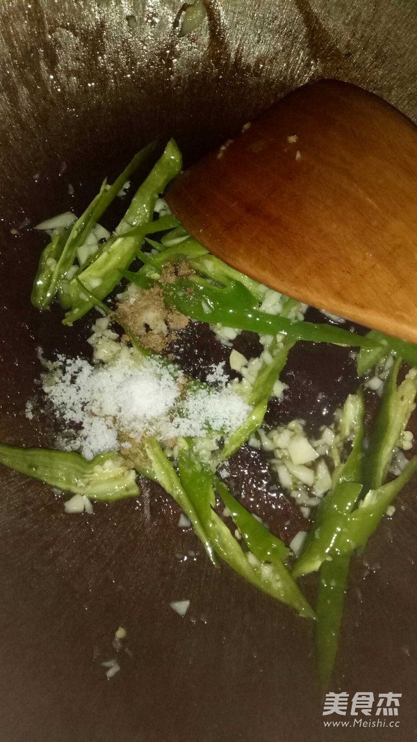 尖椒干豆腐的做法步骤：9