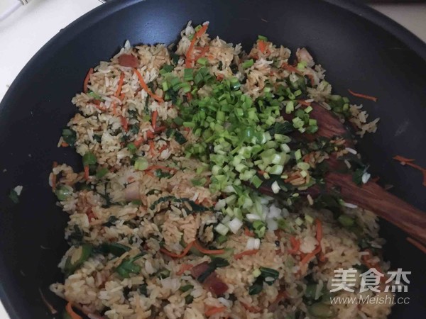 叉烧肉炒饭的做法步骤:8