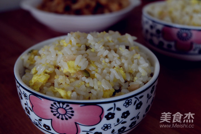 榨菜蛋炒饭的做法步骤:9