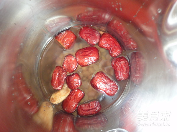 红枣花生浆的做法步骤:4
