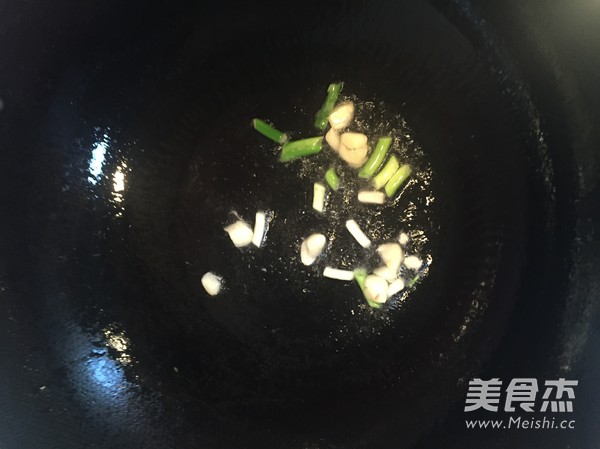 芹菜炒豆干的做法步骤：5