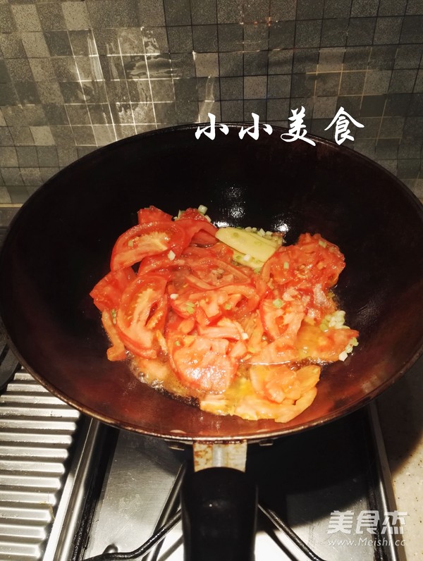 西红柿疙瘩汤的关键是调制小疙瘩的做法步骤:7