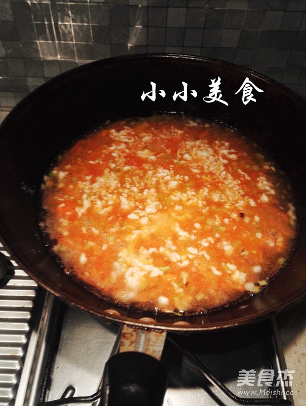 西红柿疙瘩汤的关键是调制小疙瘩的做法步骤:9
