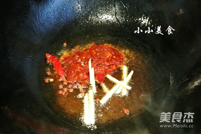 宫保鸡丁:超受欢迎的下饭菜的做法步骤:5
