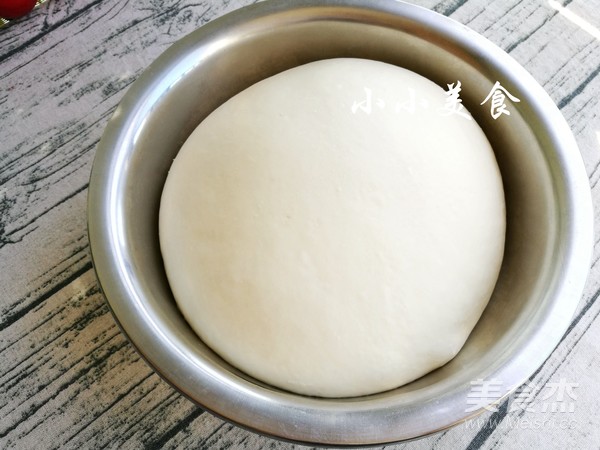 茄子肉包子:味道很不错的做法步骤:2