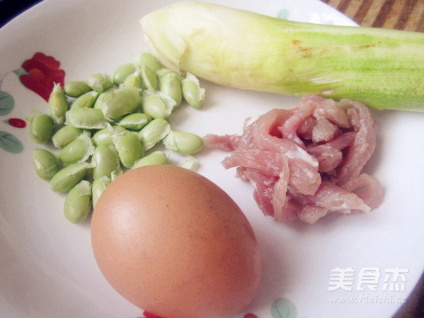 茭白毛豆肉丝蛋炒饭的做法步骤：1