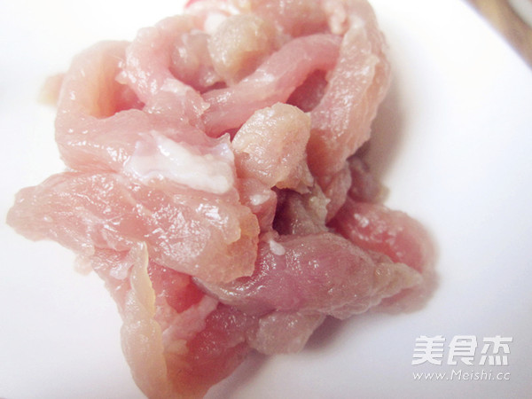 茭白毛豆肉丝蛋炒饭的做法步骤:2