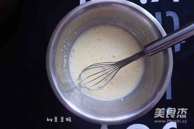 抹茶红豆蛋糕卷的做法步骤:2