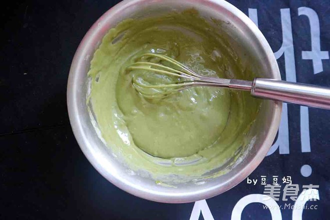 抹茶红豆蛋糕卷的做法步骤:4