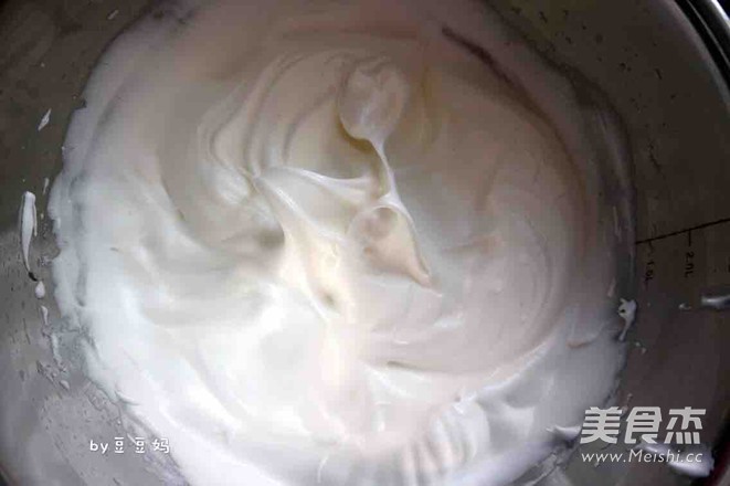 抹茶红豆蛋糕卷的做法步骤:5