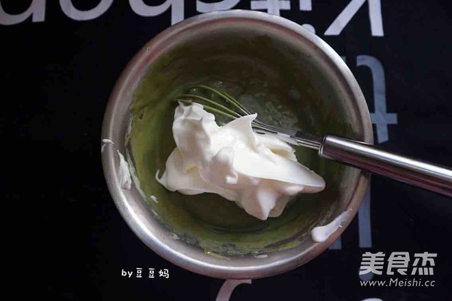 抹茶红豆蛋糕卷的做法步骤:6