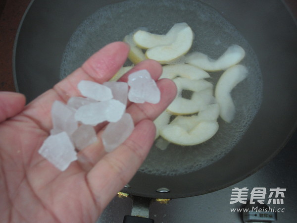 雪梨菊花茶的做法步骤：7