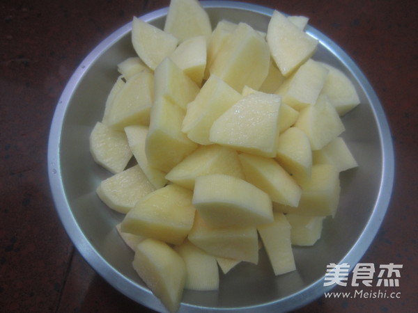 土豆烧排骨的做法步骤：4