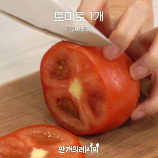 香肠三明治的做法步骤：1