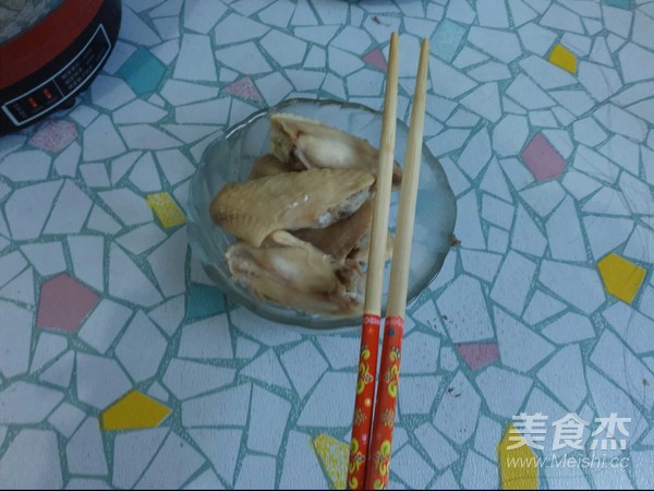 土豆烧鸡翅的做法步骤：7