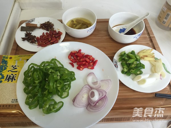 五椒鸡翅的做法步骤:3