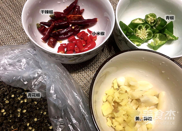 家常辣子鸡的做法步骤:3