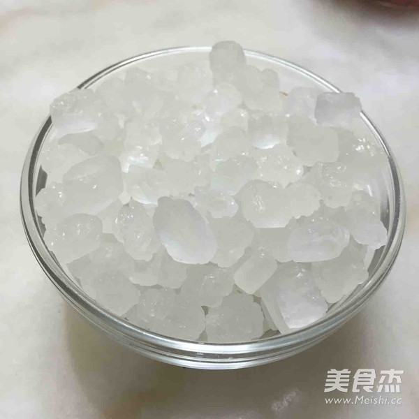 冰糖桃胶雪莲子糖水的做法步骤:6
