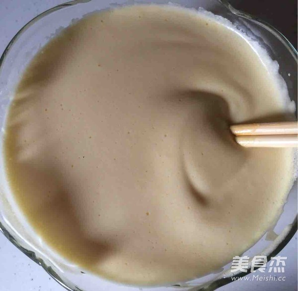 咖啡奶油蛋糕卷的做法步骤:3