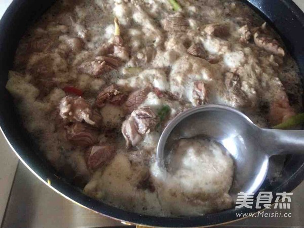 土豆烧牛肉的做法步骤：7