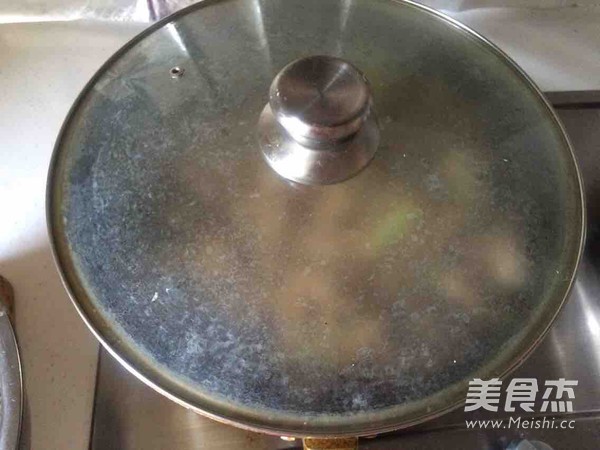 土豆烧牛肉的做法步骤：9