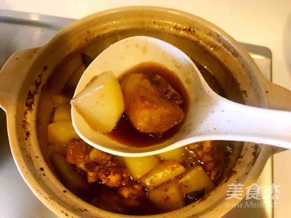 砂锅土豆焖鸡的做法步骤：12