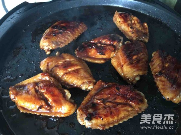 电饼铛版蜜汁鸡翅的做法步骤:5