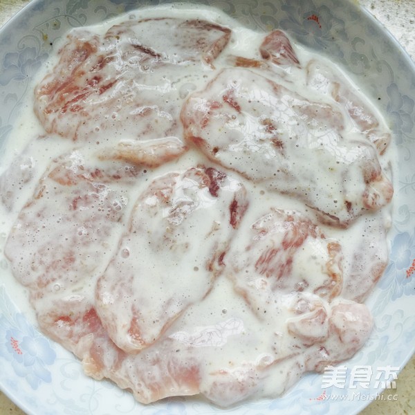 锅包肉的做法步骤:4