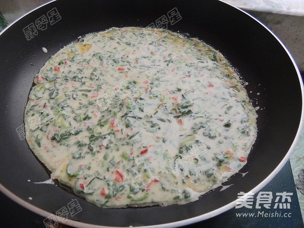 芹菜叶鸡蛋饼的做法步骤:10