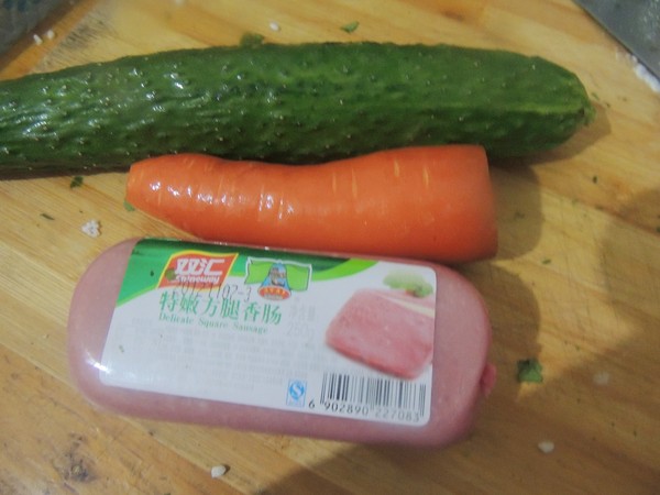 三丁炒饭的做法步骤：1